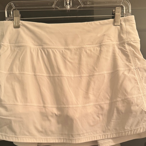 LuLuLemon Pace Rival Skirt WHITE sz 8 Skirt - Picture 3 of 7